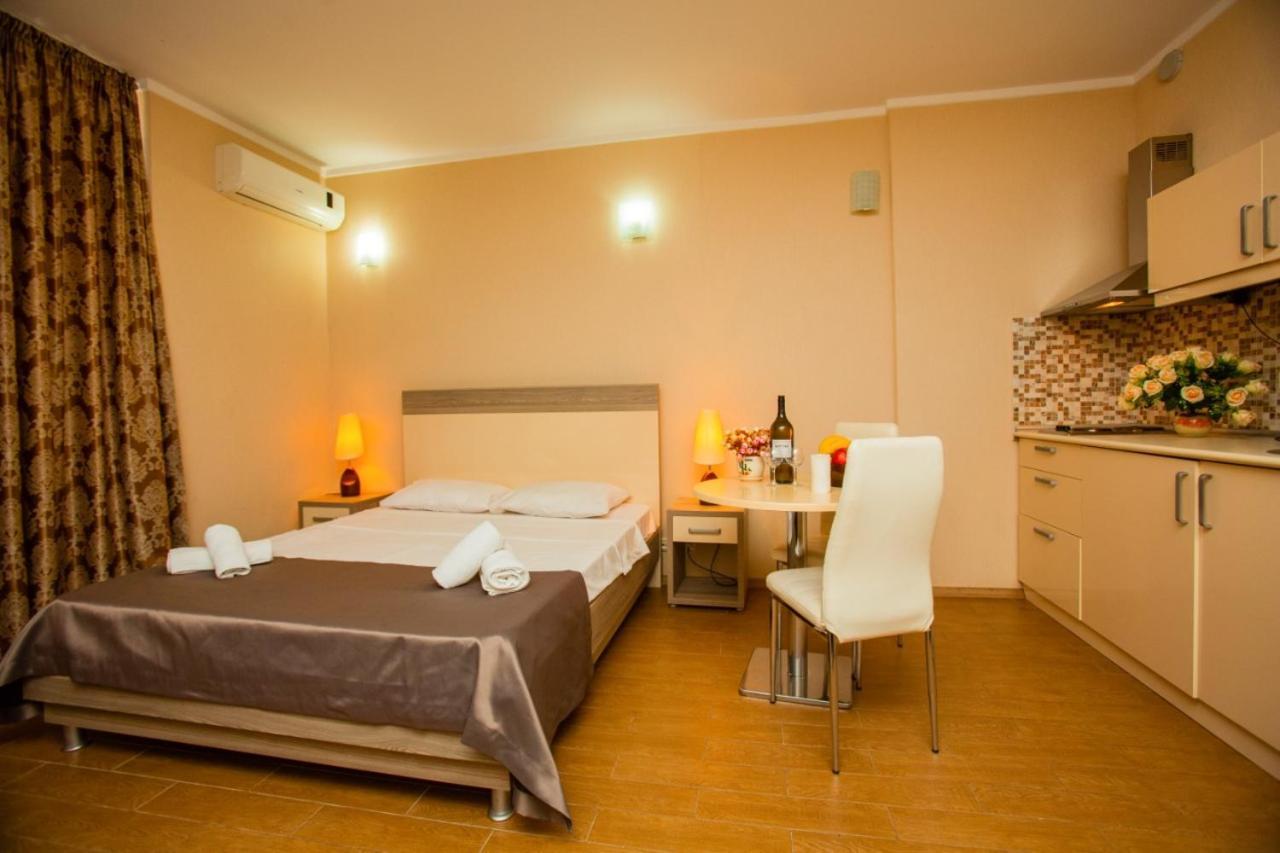 Luxury Apartments Batumi Exterior photo