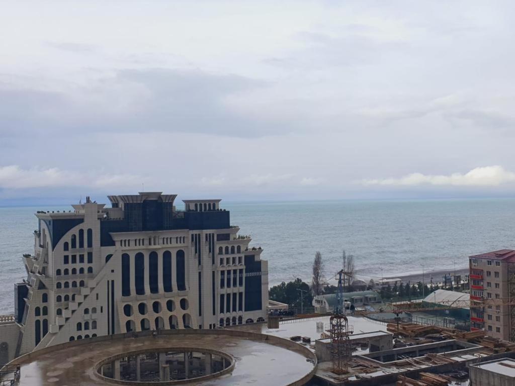 Luxury Apartments Batumi Exterior photo