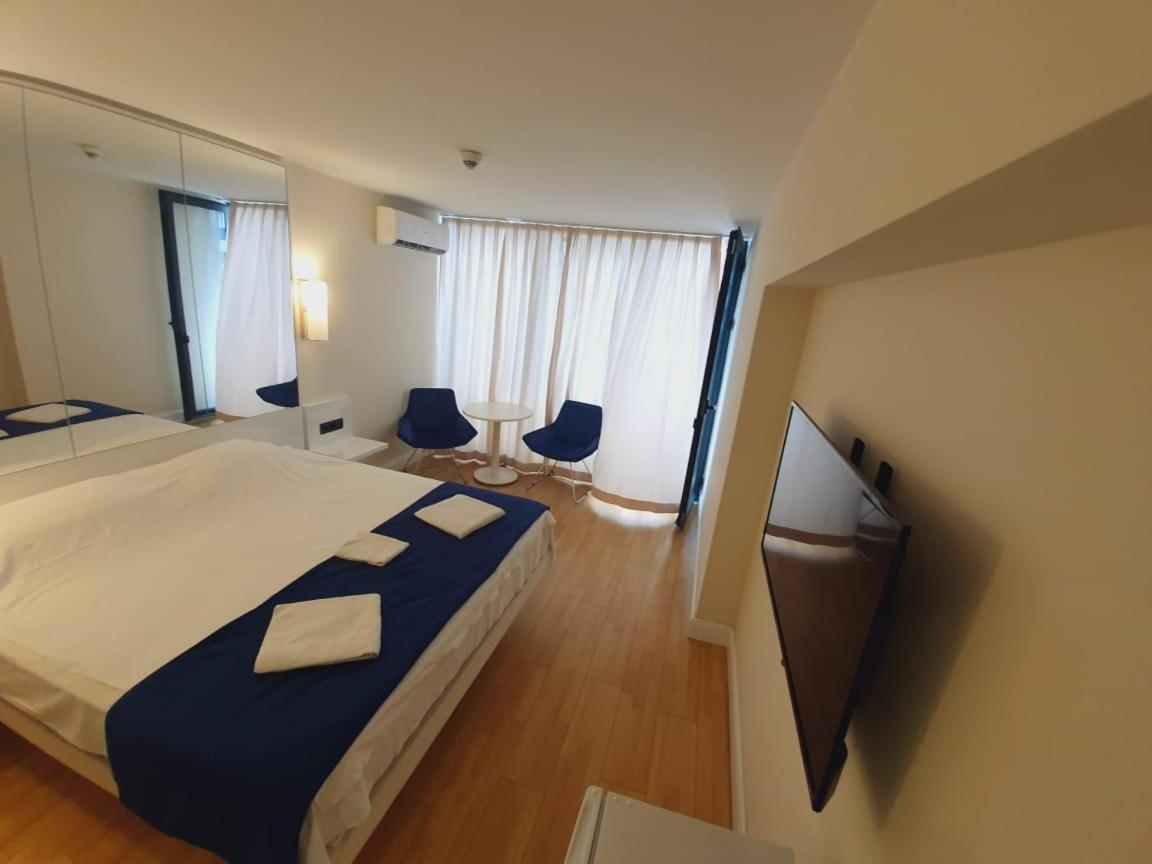 Luxury Apartments Batumi Exterior photo