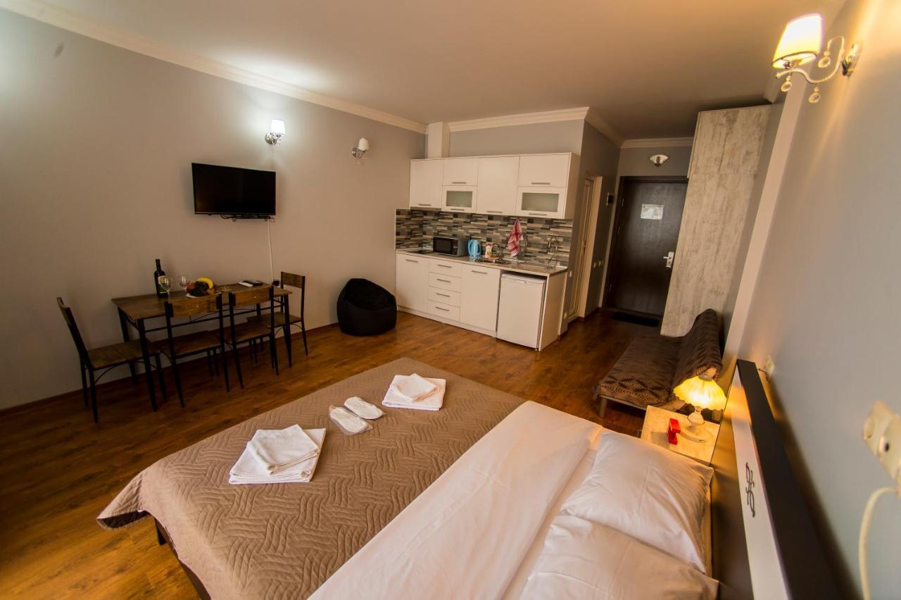 Luxury Apartments Batumi Exterior photo