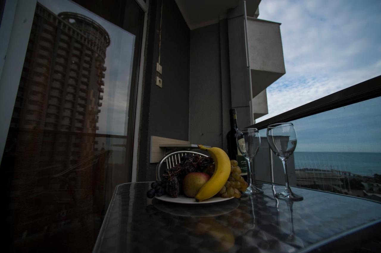 Luxury Apartments Batumi Exterior photo