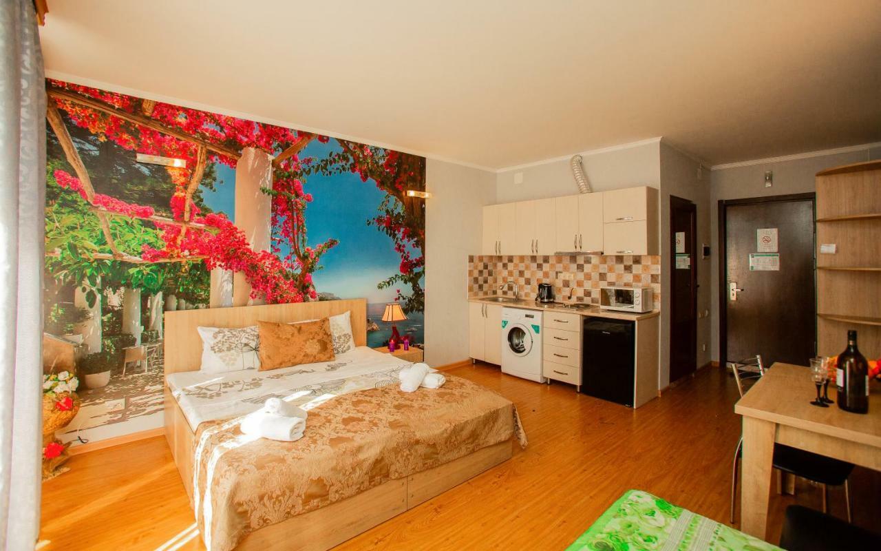 Luxury Apartments Batumi Exterior photo