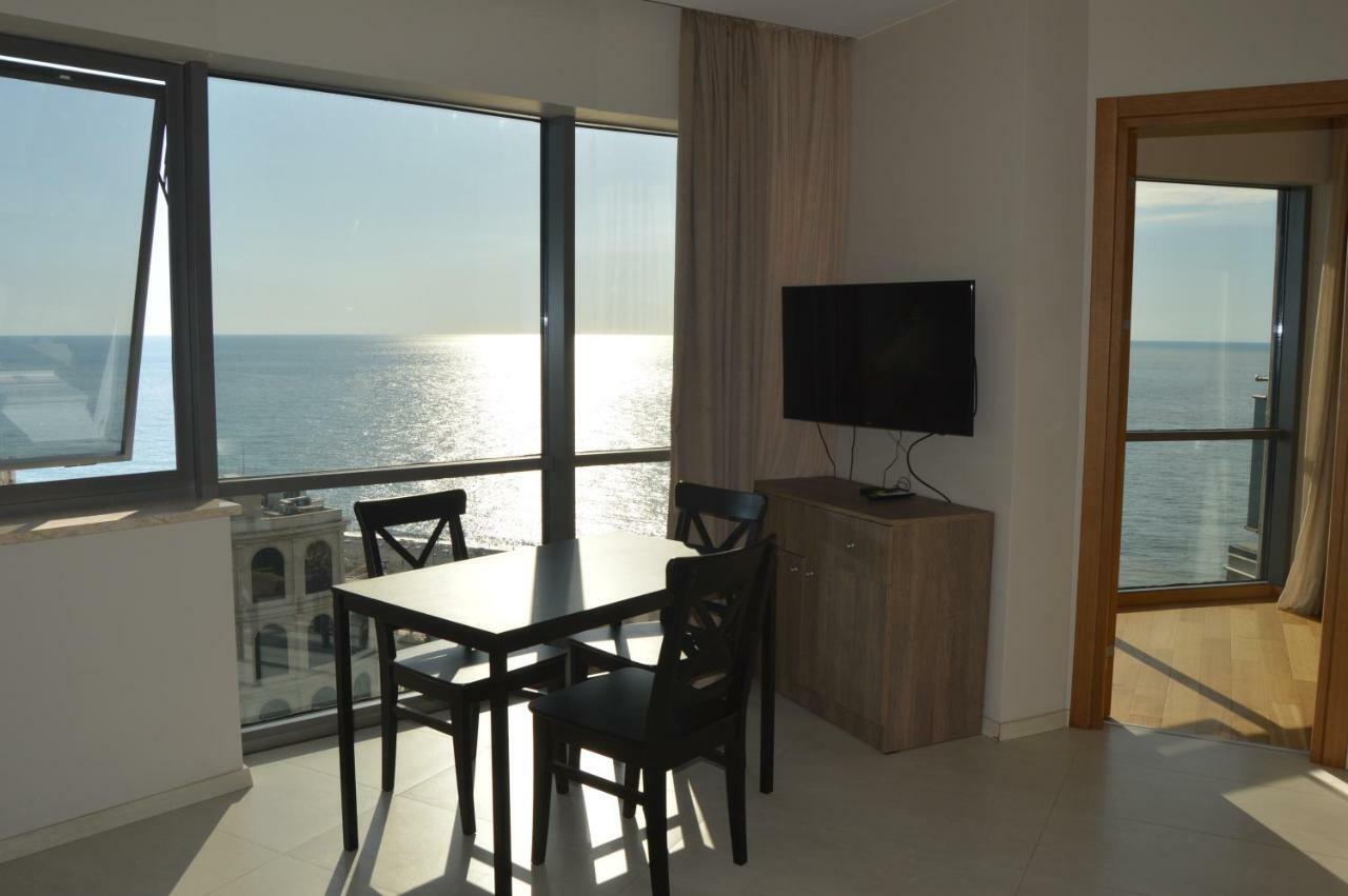 Luxury Apartments Batumi Exterior photo